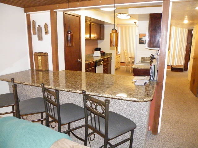 #1865 Park Avenue (2BR+2Loft/2.5BA)