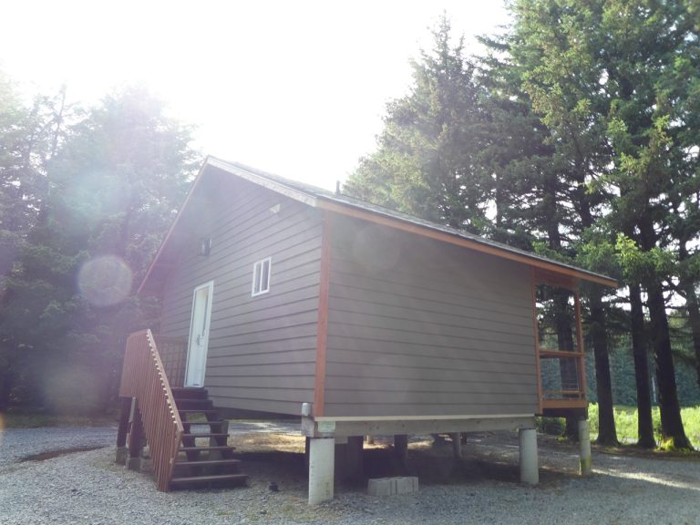 Den Cottage Exterior