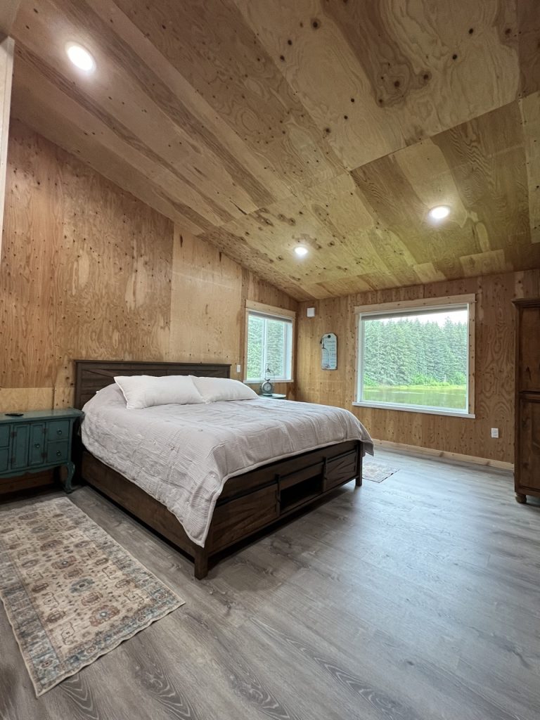 Cama’i House Upstairs Master Bedroom