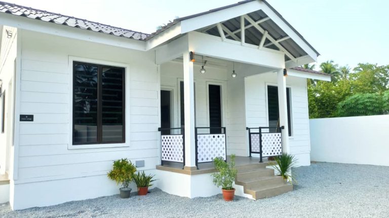 Type D – 4 Bedroom Family Cottage | The Pool Cottage near D’Aur Beach, Melawi, Bachok