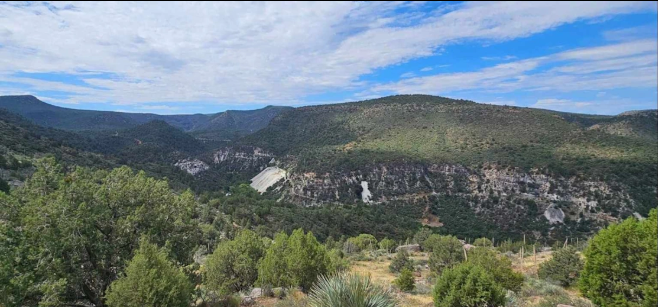 Ash Creek Canyon - Canyon Lookout Campsite