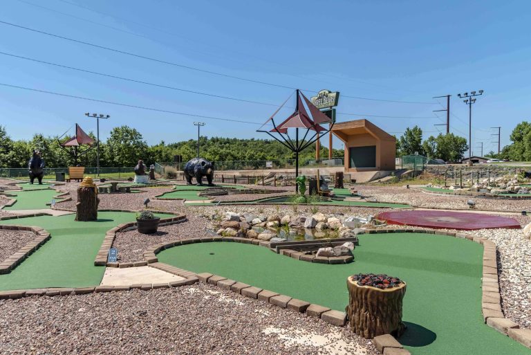 Bear trax Mini Golf
