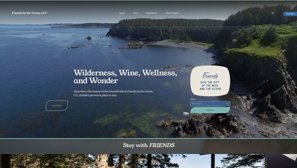 Visual of Friends by the Ocean, a Squarespace vacation rental template usage example with an online store for gift certificates.
